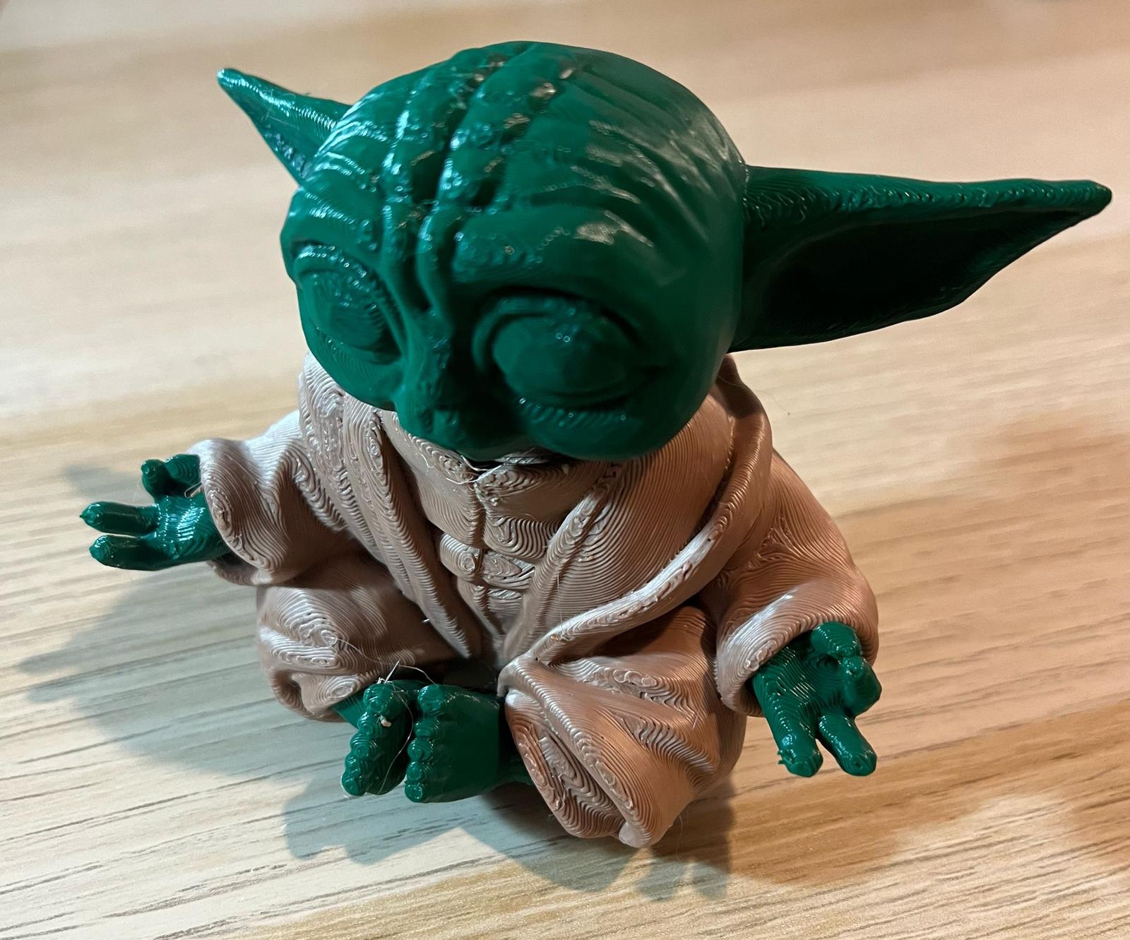 Yoda Meditando